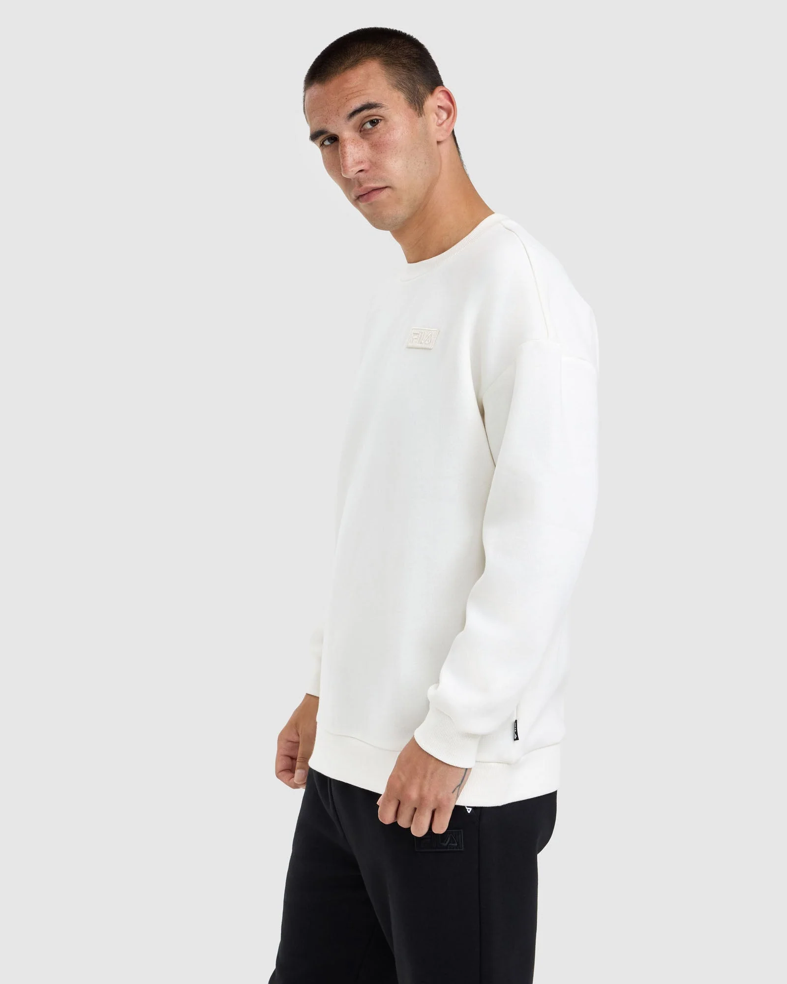 Fila Men's Byron Relaxed Crew Gardenia Sweatshirt - Image 6