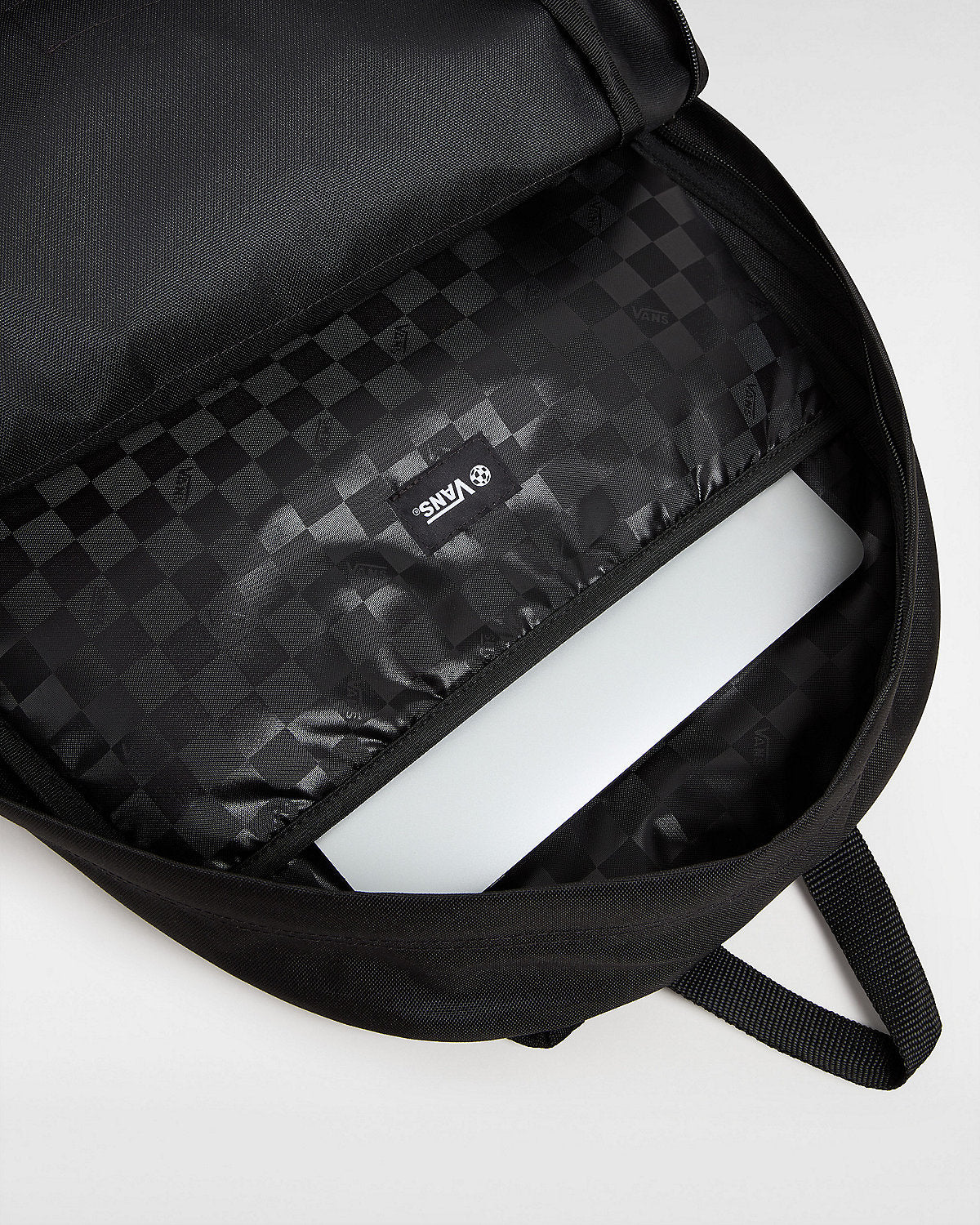 Vans Old Skool Black Backpack - Image 5
